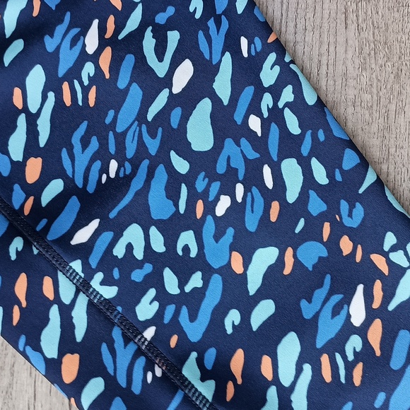 Land end exercise cheetah print pants size large in women's - Picture 8 of 9